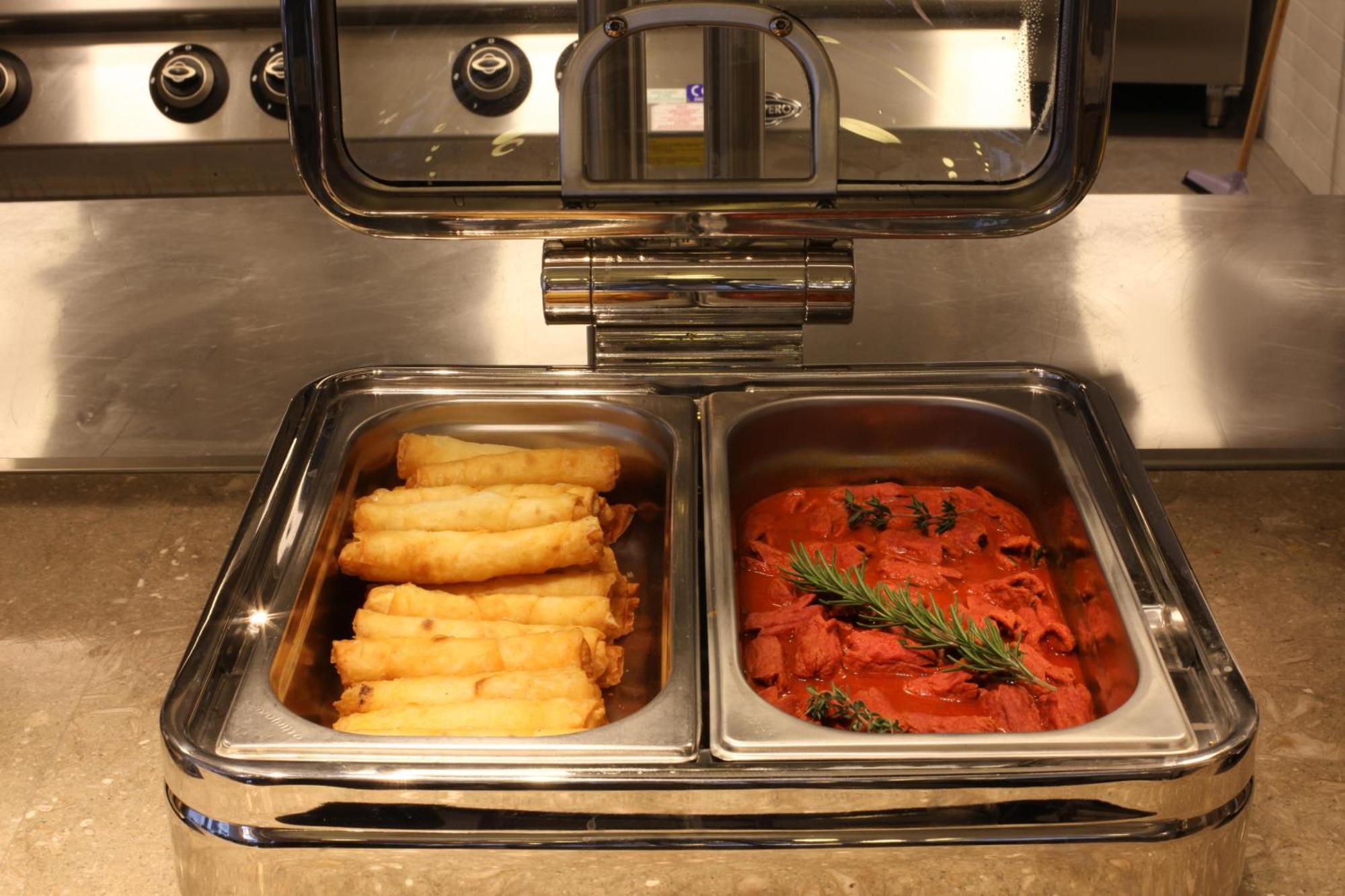 Bentley Hotel Bosphorus - Special Class Istambul Exterior foto A chafing dish
